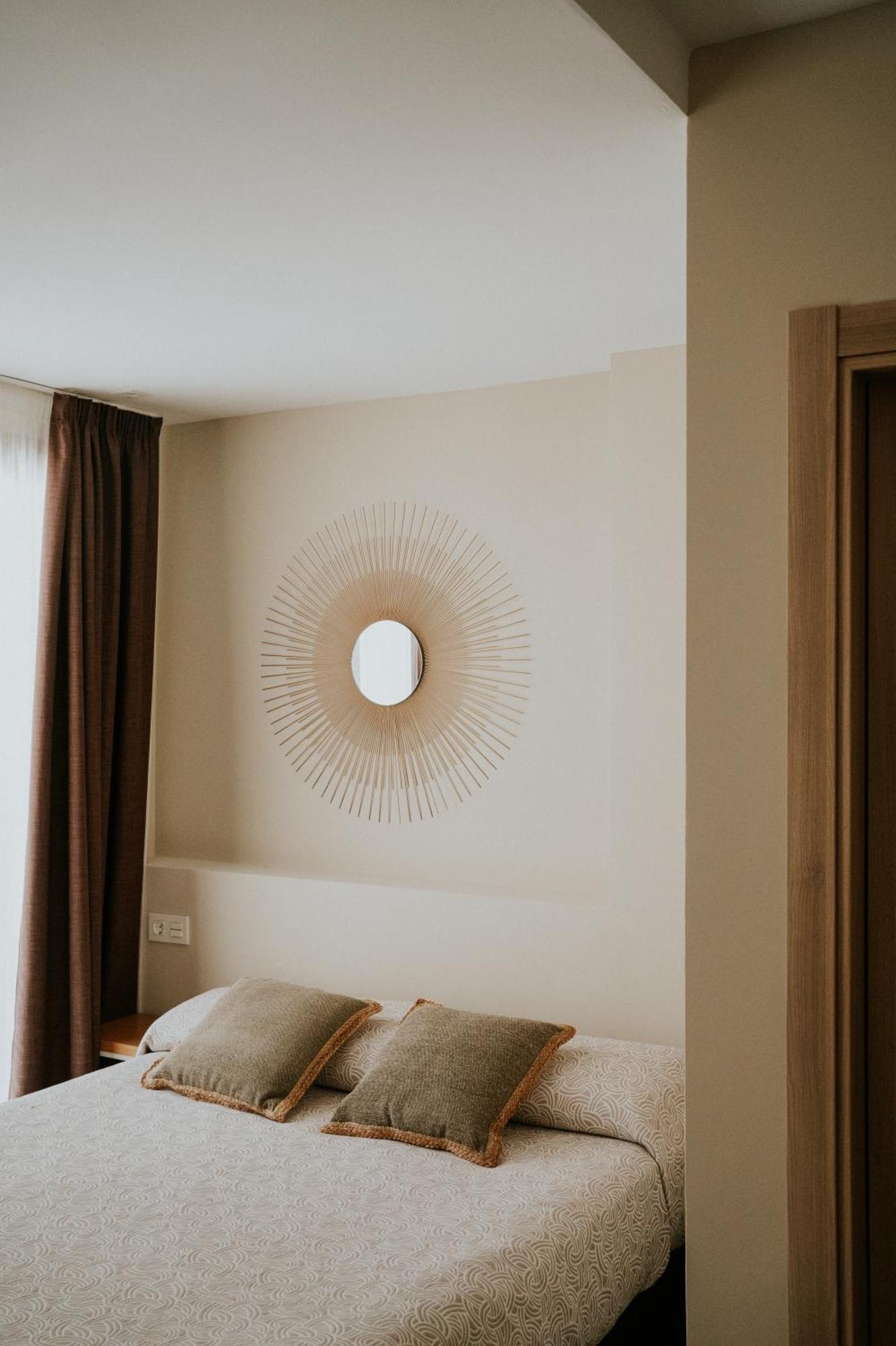 Apartamentos Levante - Mares Torre Del Mar Buitenkant foto
